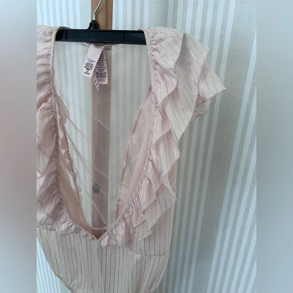 Victoria’s Secret Teddy Bodysuit Pink w/ Gold Metallic Stripe Size Large NWT - Picture 6 of 10
